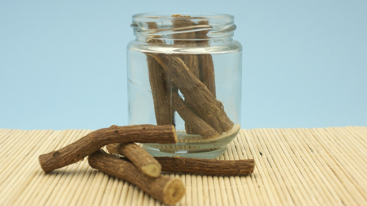 Licorice: definition, Nutritional value, Health Benefits